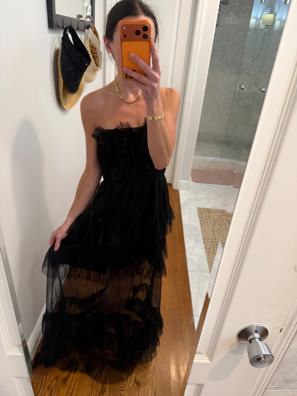 NWT Lovers and Friends Barlow Gown - Black - Picture 8 of 8